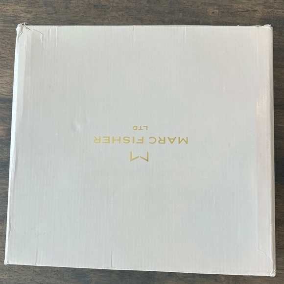 Marc Fisher Privy White Boot - Picture 4 of 10